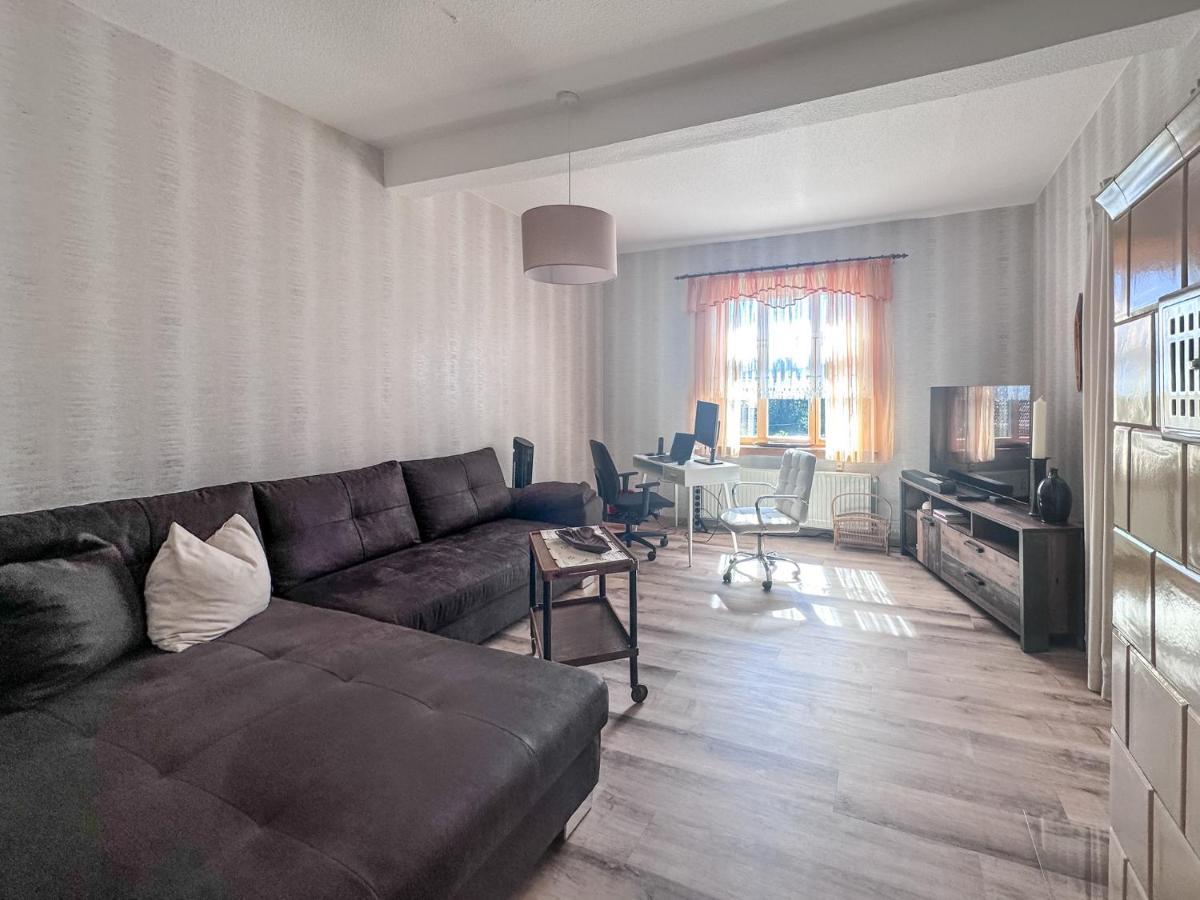 Schoene Altbauwohnung Mit Grosser Sonnenterrasse Rudolstadt Exterior foto